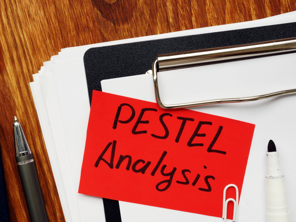 PESTEL là gì?