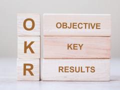 OKR doanh nghiệp là gì? Viết OKR thế nào để nhân viên không còn “lơ đễnh mục tiêu”?